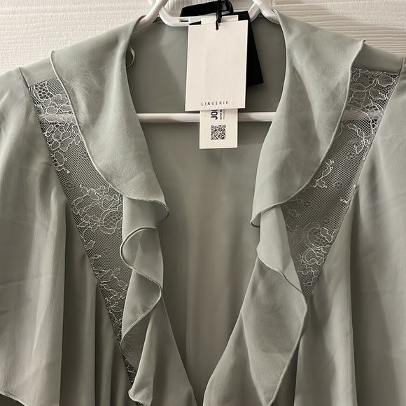NWT ZARA LONG LACE DRESSING GOWN . - Picture 9 of 12